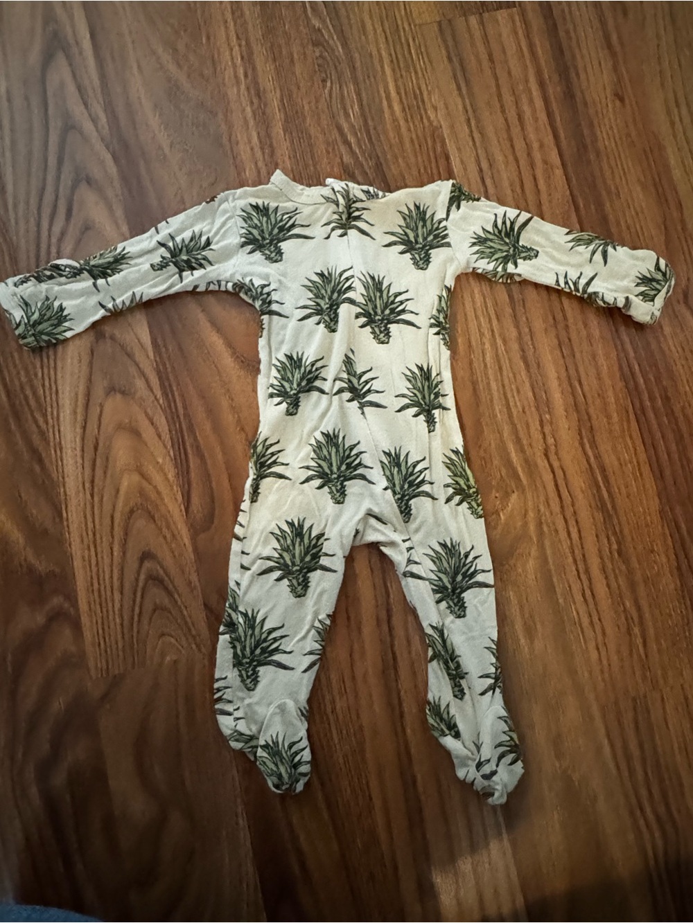 kate quinn Cream One-Piece Footie with Green Pineapple Print